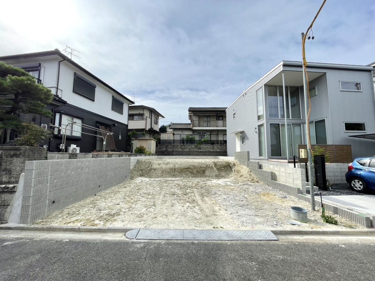 販売現地 