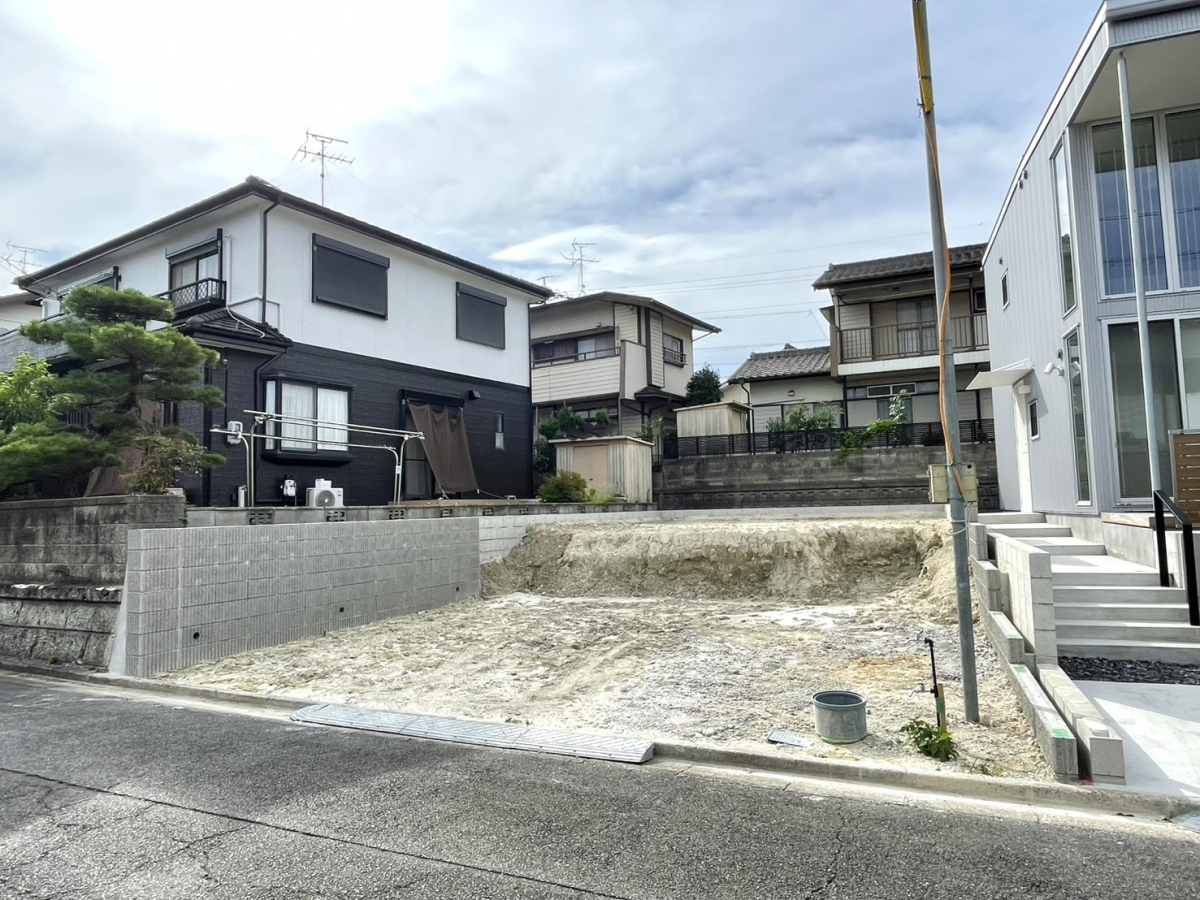 販売現地 