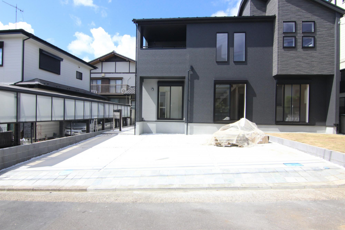 ブルーミングガーデン平塚市ふじみ野１丁目１棟の外観②
