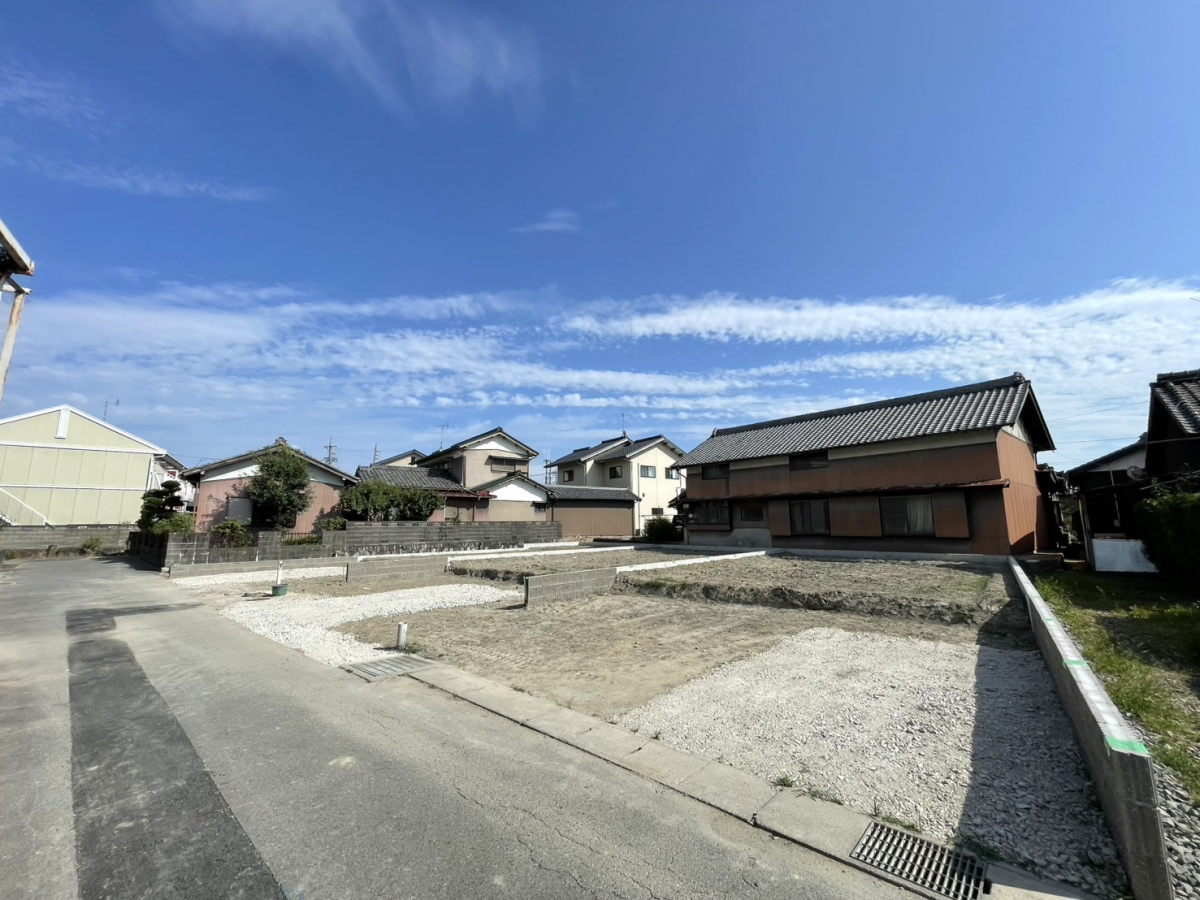 ブルーミングガーデン岡崎市土井町池端３棟の外観②