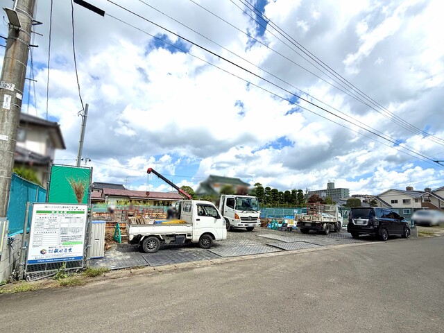 人通り、車通りも少ないのでお子様を遊ばせても安心♪駐車が苦手・不安な方も安心してゆっくりできます。閑静で生活しやすい住宅地です。