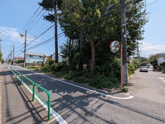 工事中ですが現在のお写真です♪教育施設やスーパーが近く、駅周辺は商業施設が充実しており生活しやすいエリアです！資金計画や住宅ローンなどの事ももちろん、ご相談お待ちしております(^^