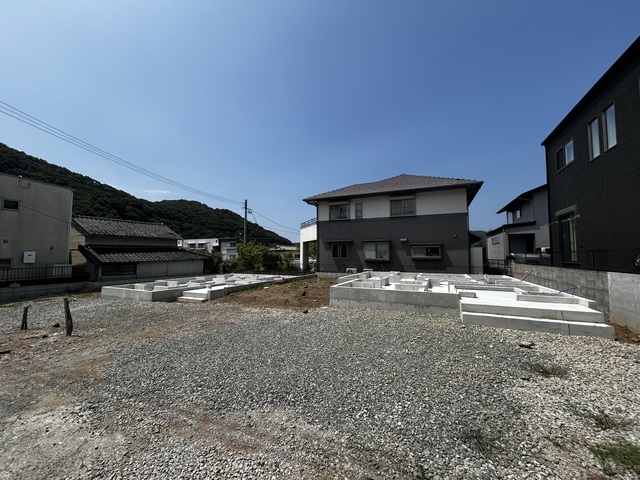 ハートフルタウン西区戸坂町327番の外観②