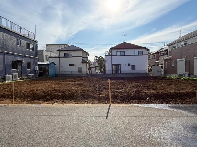 I.D.S工法は、木造軸組工法の設計自由度と構造用合板パネル工法の耐震性の高さをあわせもった工法です。外壁、1・2階床組、屋根を構造用合板で一体化させ、高い耐震性を実現させています。