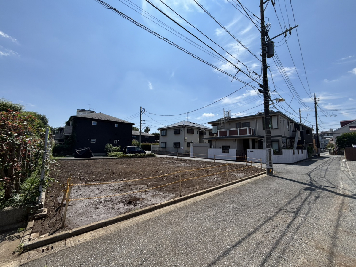 全棟敷地面積100m2越えの新たな分譲地です。 