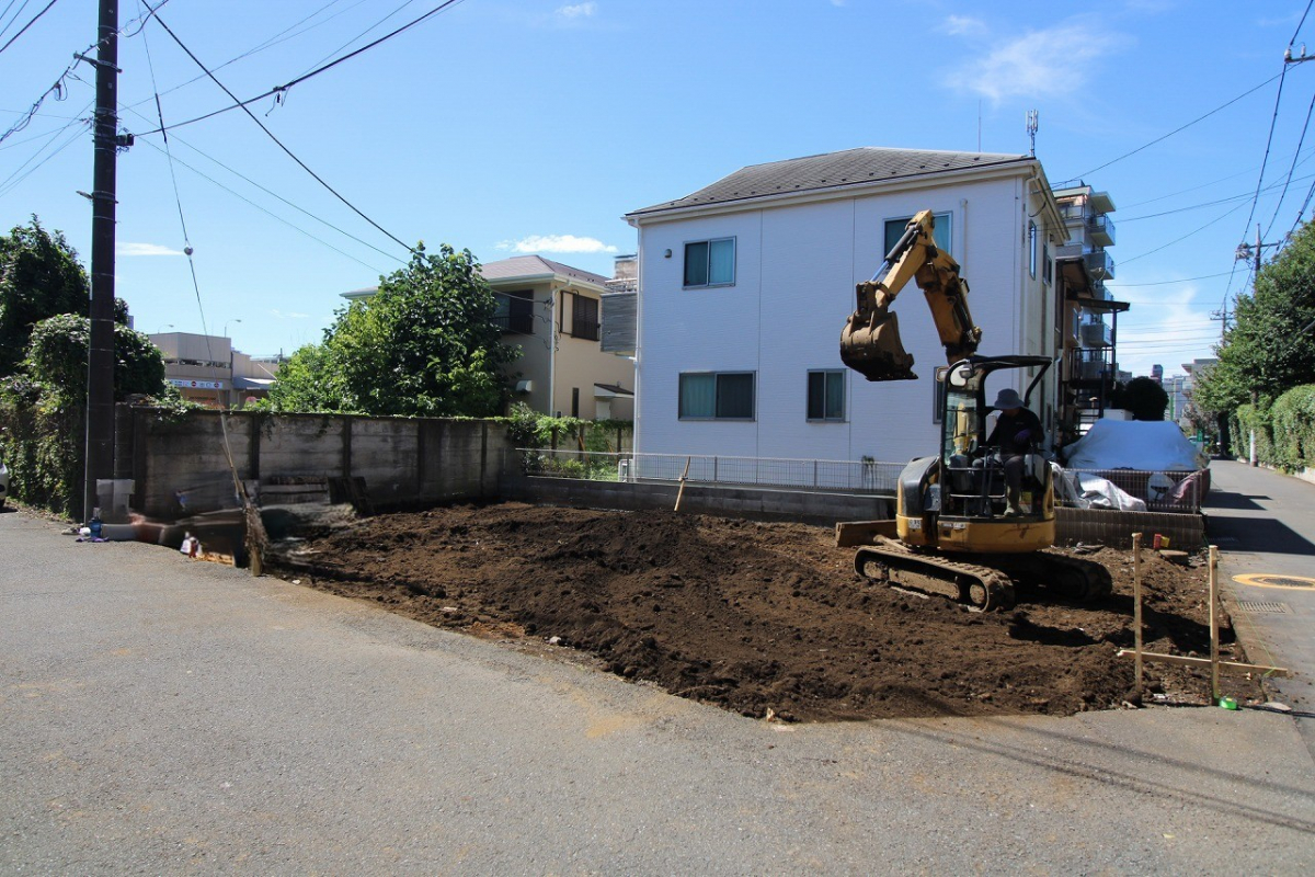 販売現地写真（2026年9月撮影） 建築前です。