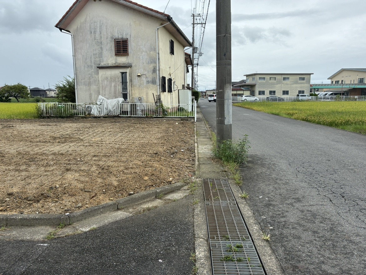 ブルーミングガーデン守山市播磨田町１棟の外観②