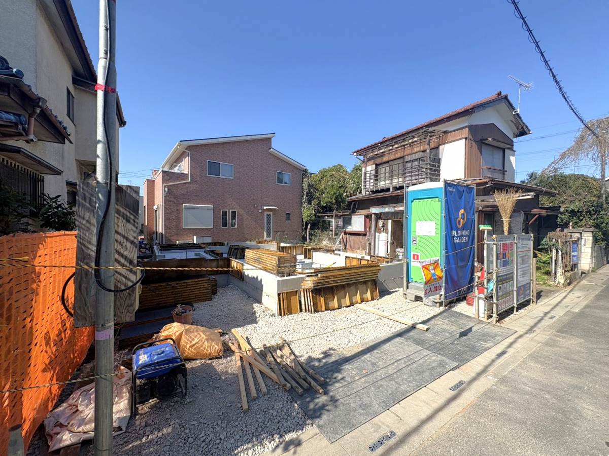 【外観写真】バス停「坂田」徒歩7分、JR高崎線・湘南新宿ライン「桶川」駅までバス24分。都心方面へのアクセスも良好で、通勤・通学を快適にサポートする立地です。 