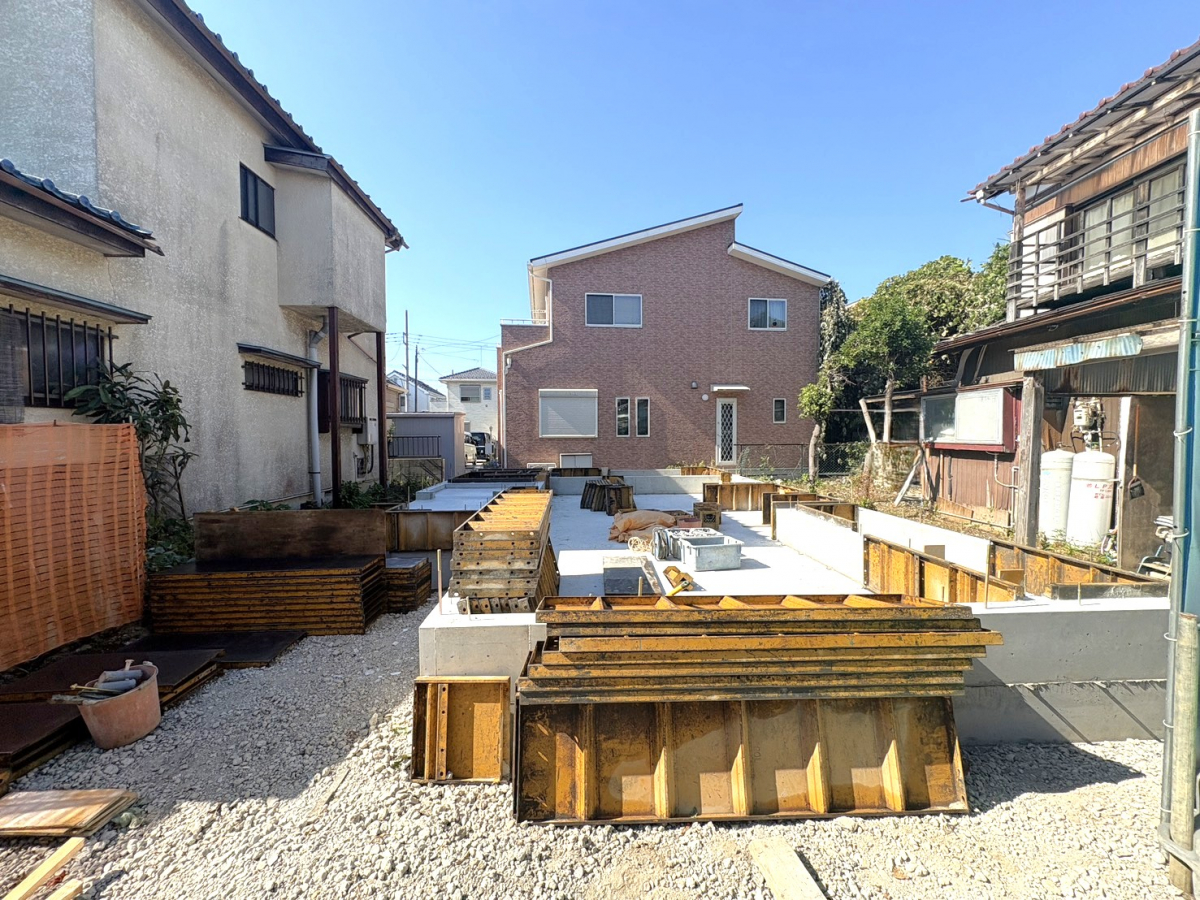 【外観写真】しろがね幼稚園徒歩3分、桶川東小学校徒歩8分、桶川東中学校徒歩8分。子育て世帯にも嬉しい教育施設が身近に揃っています。 