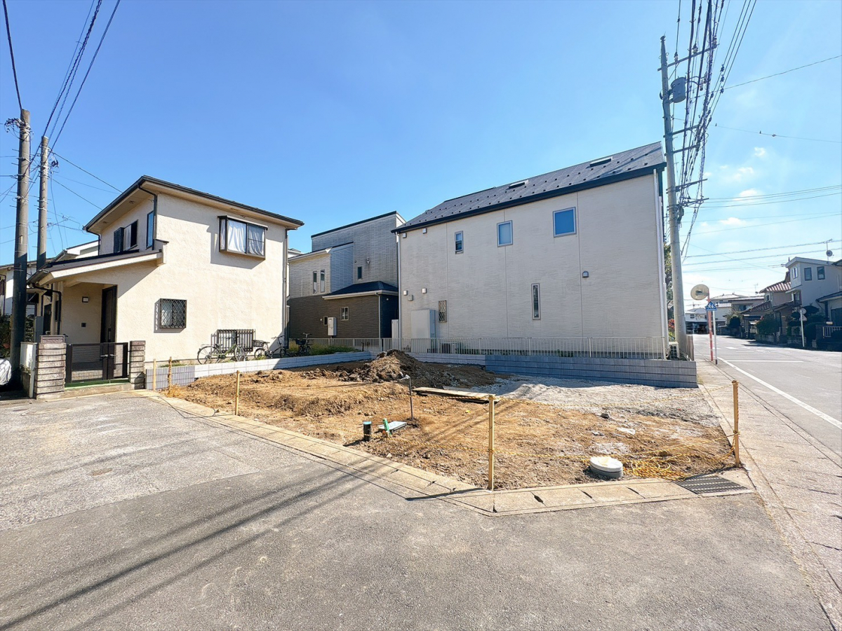 【外観写真】東武伊勢崎線「せんげん台」駅徒歩20分、「大袋」駅徒歩23分の2駅利用可能。通勤・通学はもちろん、お出かけにも便利なロケーションです。 