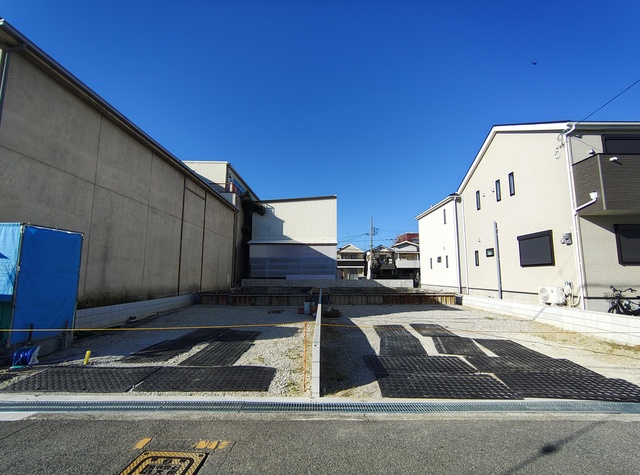建物完成予定日は2027年1月上旬予定となります。